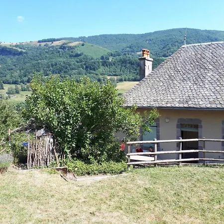 Maison Renovee Au Coeur Des Volcans D'auvergne, 4 Pers, Terrasse, Jardin, Proche Commerces - Fr-1-742-112 בית נופש Thiézac
